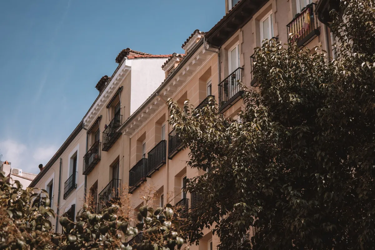 Alquilar con inmobiliaria tras la Ley de Vivienda